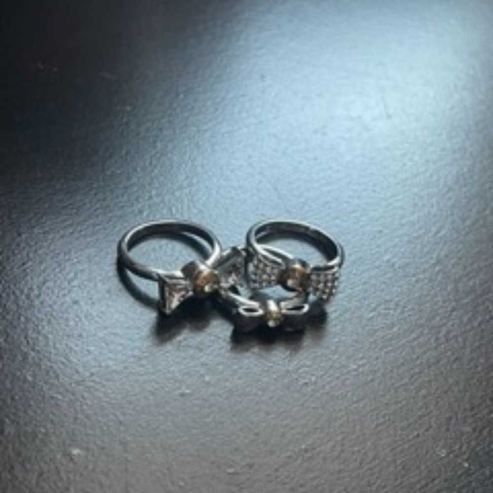 Henri Bendel Rings